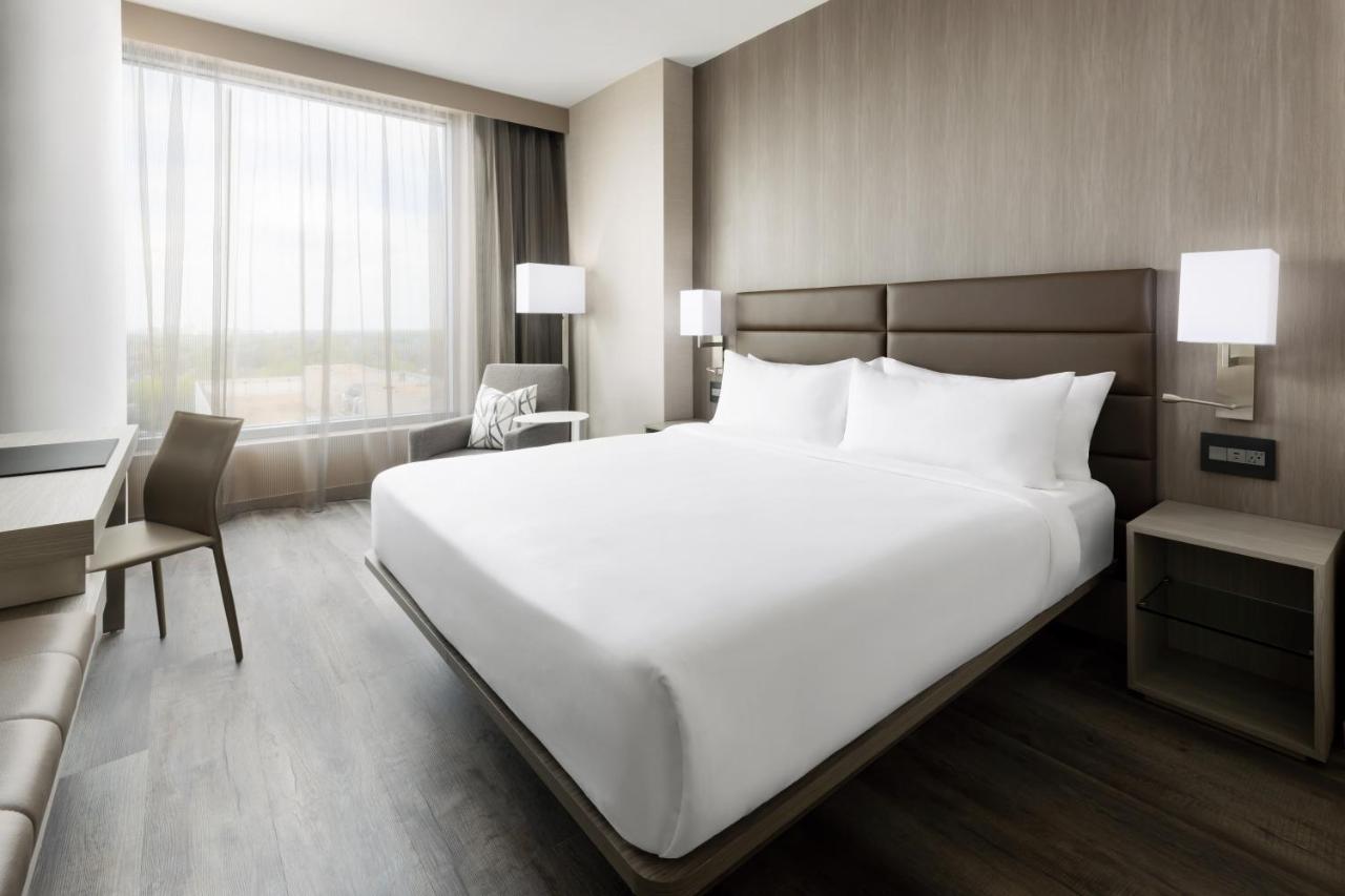 Ac Hotel By Marriott Bethesda Downtown Екстериор снимка